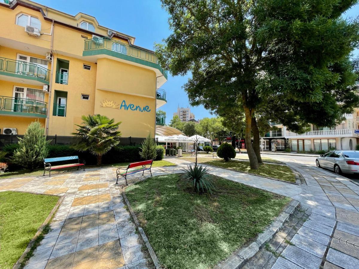 Family Hotel Avenue Kiten  Buitenkant foto